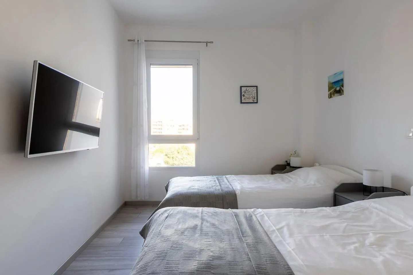La Terrazza * * * *City Center Lux New Apt+Parking Pula
