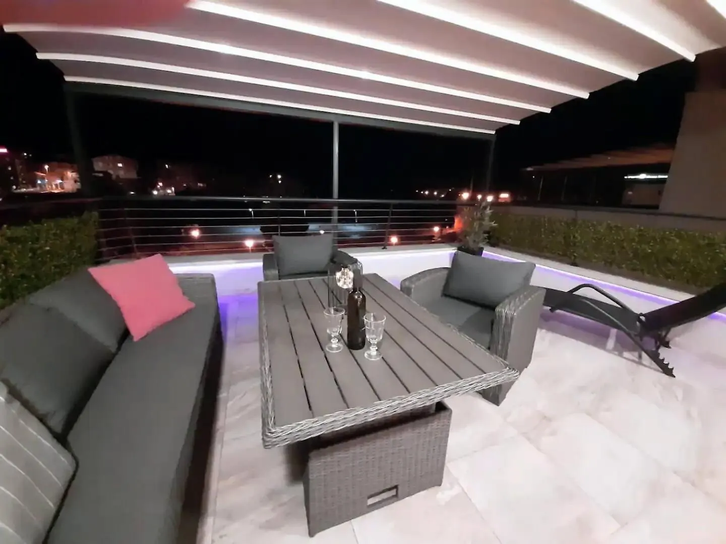 La Terrazza * * * *City Center Lux New Apt+Parking Pula Croatia